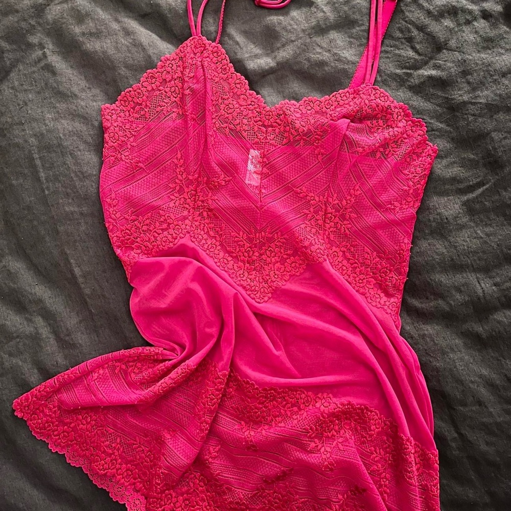 🍒 Cherry Red Lace Lingerie Slip